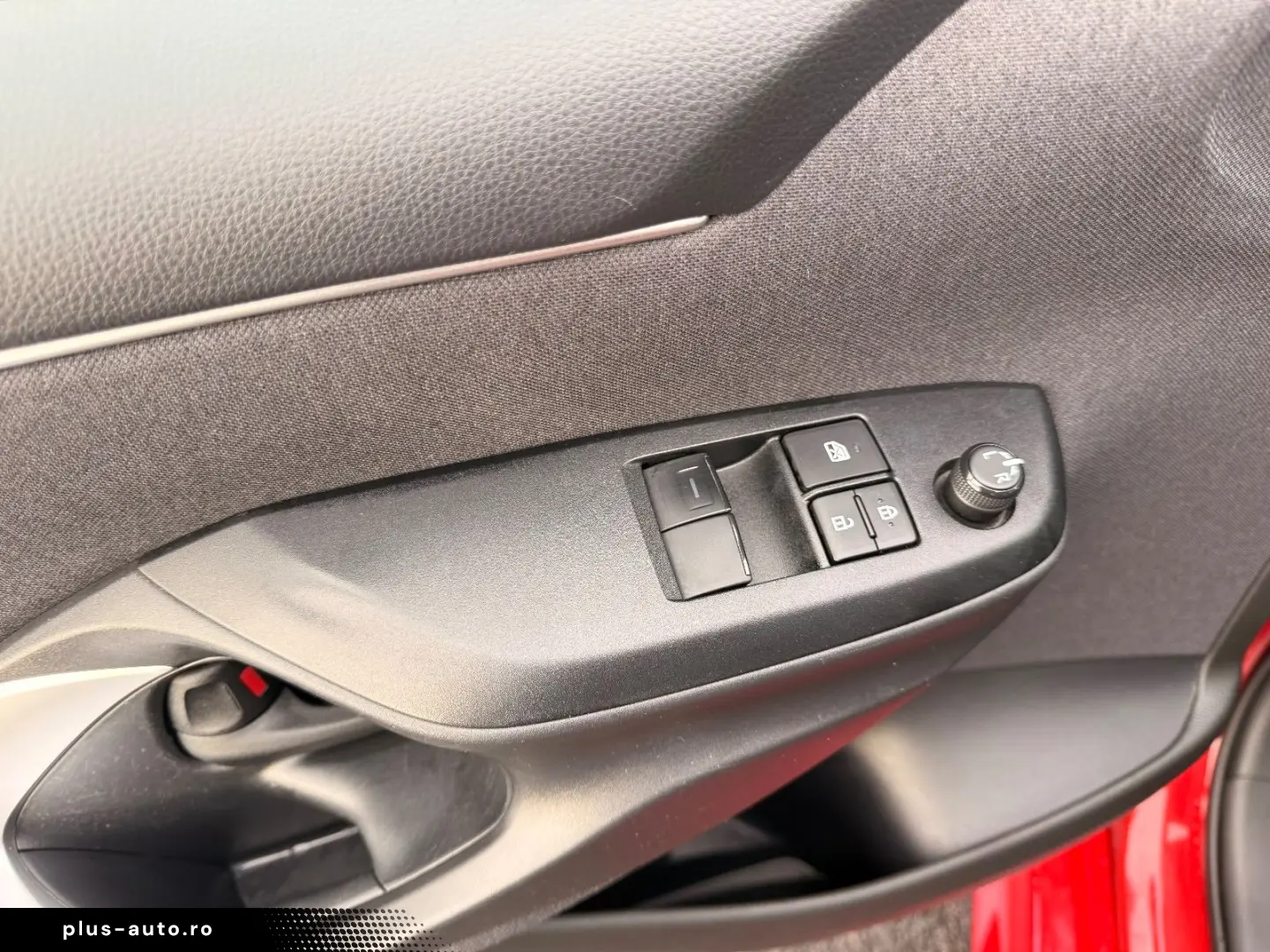 TOYOTA Yaris Hybrid Business Edition Sitzheitzung