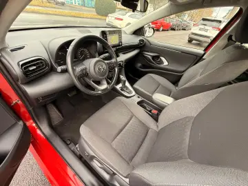 TOYOTA Yaris Hybrid Business Edition Sitzheitzung