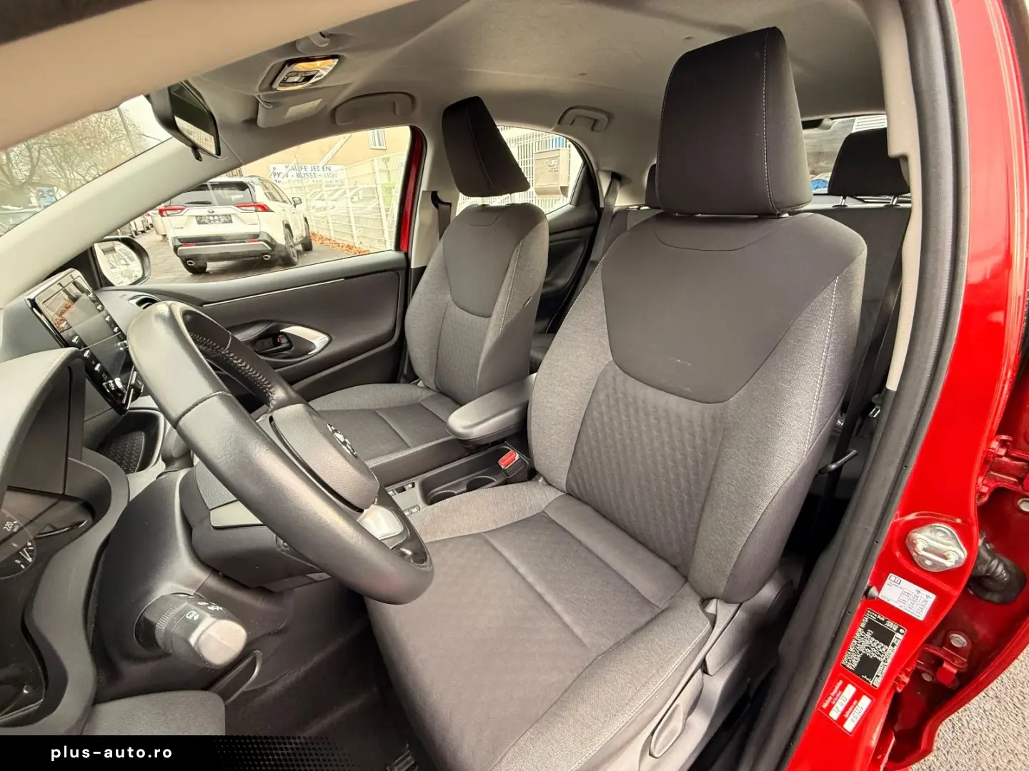 TOYOTA Yaris Hybrid Business Edition Sitzheitzung