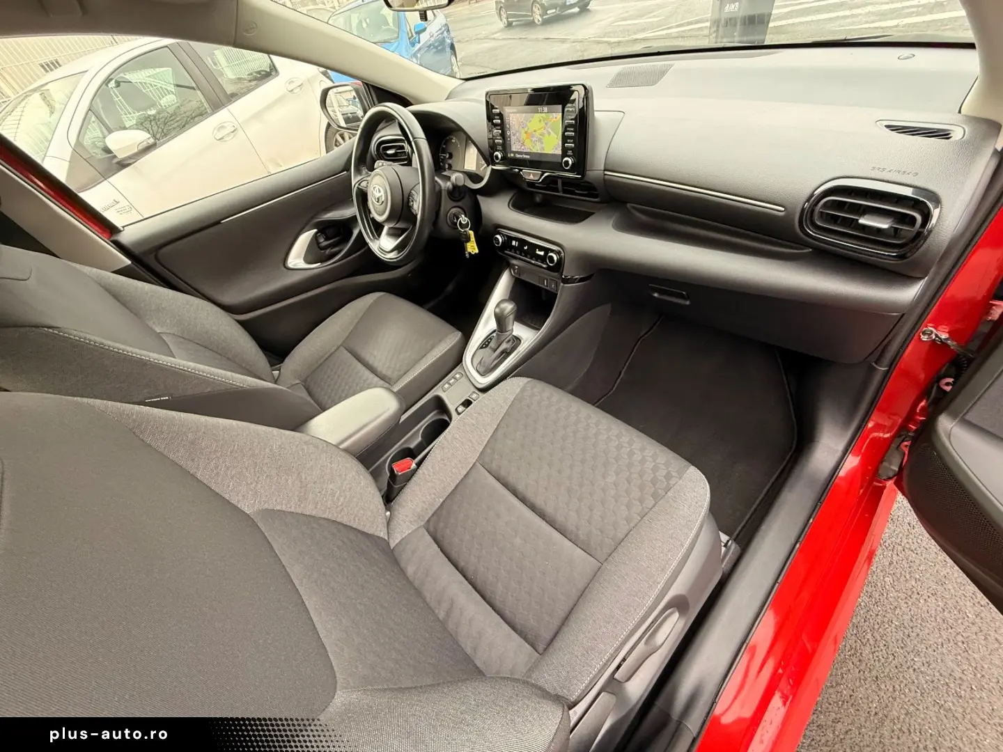 TOYOTA Yaris Hybrid Business Edition Sitzheitzung