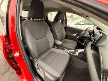 TOYOTA Yaris Hybrid Business Edition Sitzheitzung