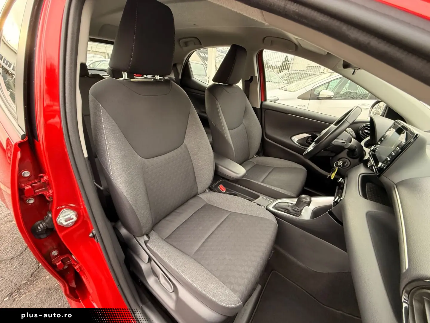 TOYOTA Yaris Hybrid Business Edition Sitzheitzung