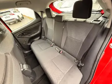 TOYOTA Yaris Hybrid Business Edition Sitzheitzung