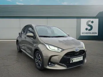 TOYOTA Yaris Hybrid 1.5 Team Deutschland 116PS  RFK SHZ