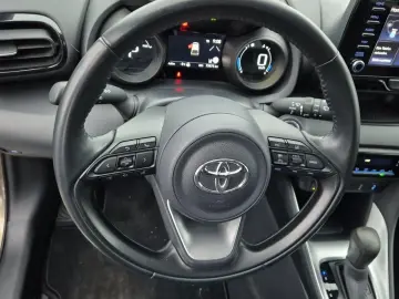 TOYOTA Yaris Hybrid 1.5 Team Deutschland 116PS  RFK SHZ