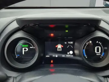 TOYOTA Yaris Hybrid 1.5 Team Deutschland 116PS  RFK SHZ