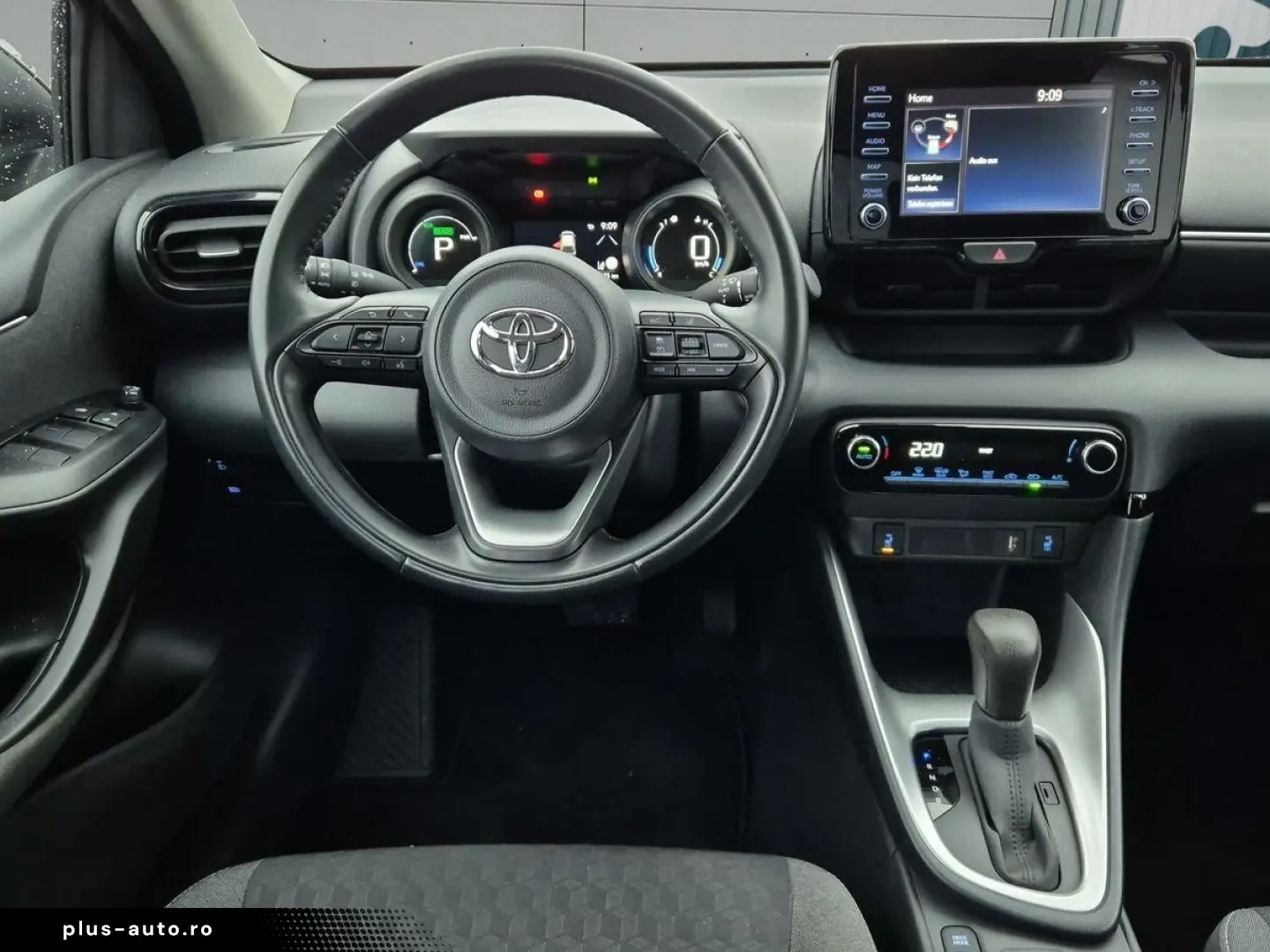 TOYOTA Yaris Hybrid 1.5 Team Deutschland 116PS  RFK SHZ