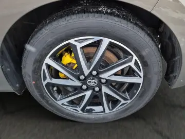 TOYOTA Yaris Hybrid 1.5 Team Deutschland 116PS  RFK SHZ