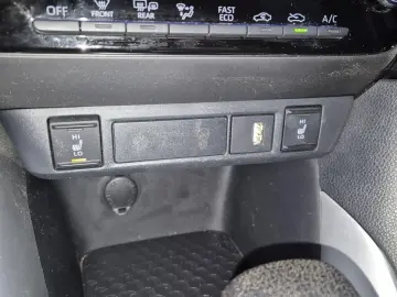 TOYOTA Yaris Hybrid 1.5 Team Deutschland 116PS  RFK SHZ