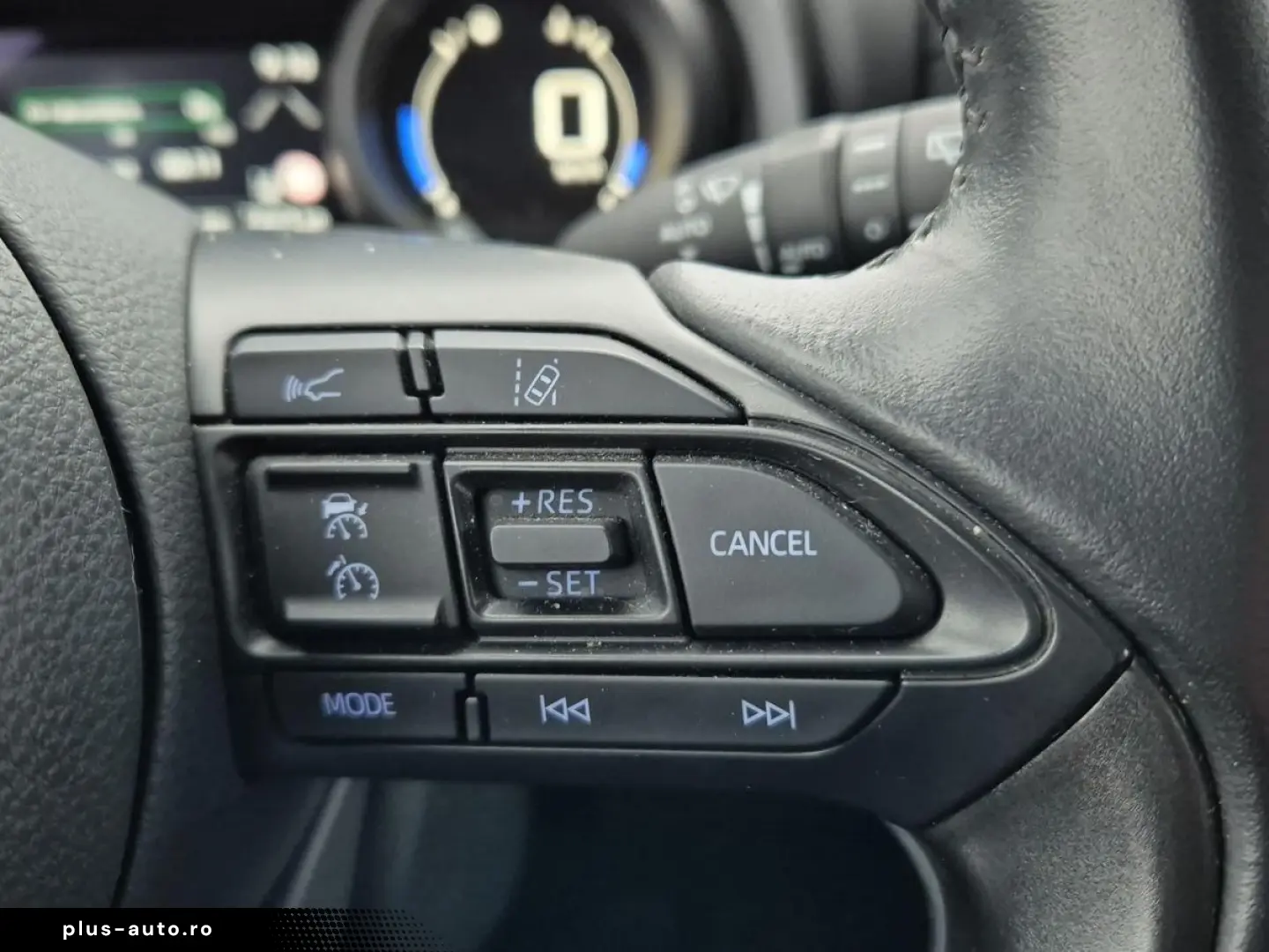 TOYOTA Yaris Hybrid 1.5 Team Deutschland 116PS  RFK SHZ