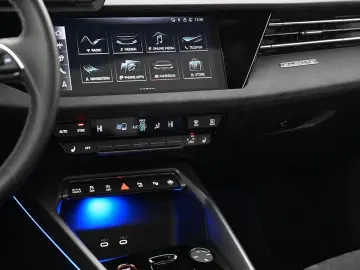 Audi S3 Limousine TFSI QUATTRO AKRAPOVIC ACC HEADUP