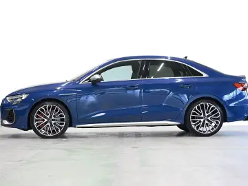 Audi S3 Limousine TFSI QUATTRO AKRAPOVIC ACC HEADUP