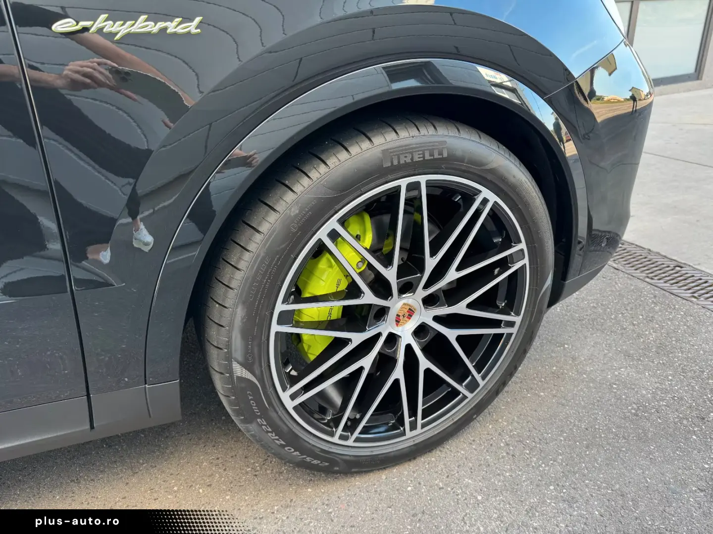 Porsche Cayenne Coupe E-Hybrid Hinterachs