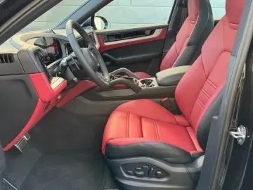 Porsche Cayenne Coupe E-Hybrid Hinterachs