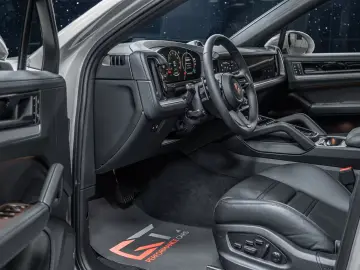 Porsche Cayenne E-Hyb Coupé 2026 Sp-Design 22