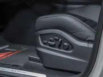 Porsche Cayenne E-Hyb Coupé 2026 Sp-Design 22