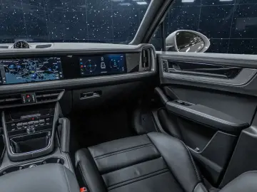 Porsche Cayenne E-Hyb Coupé 2026 Sp-Design 22