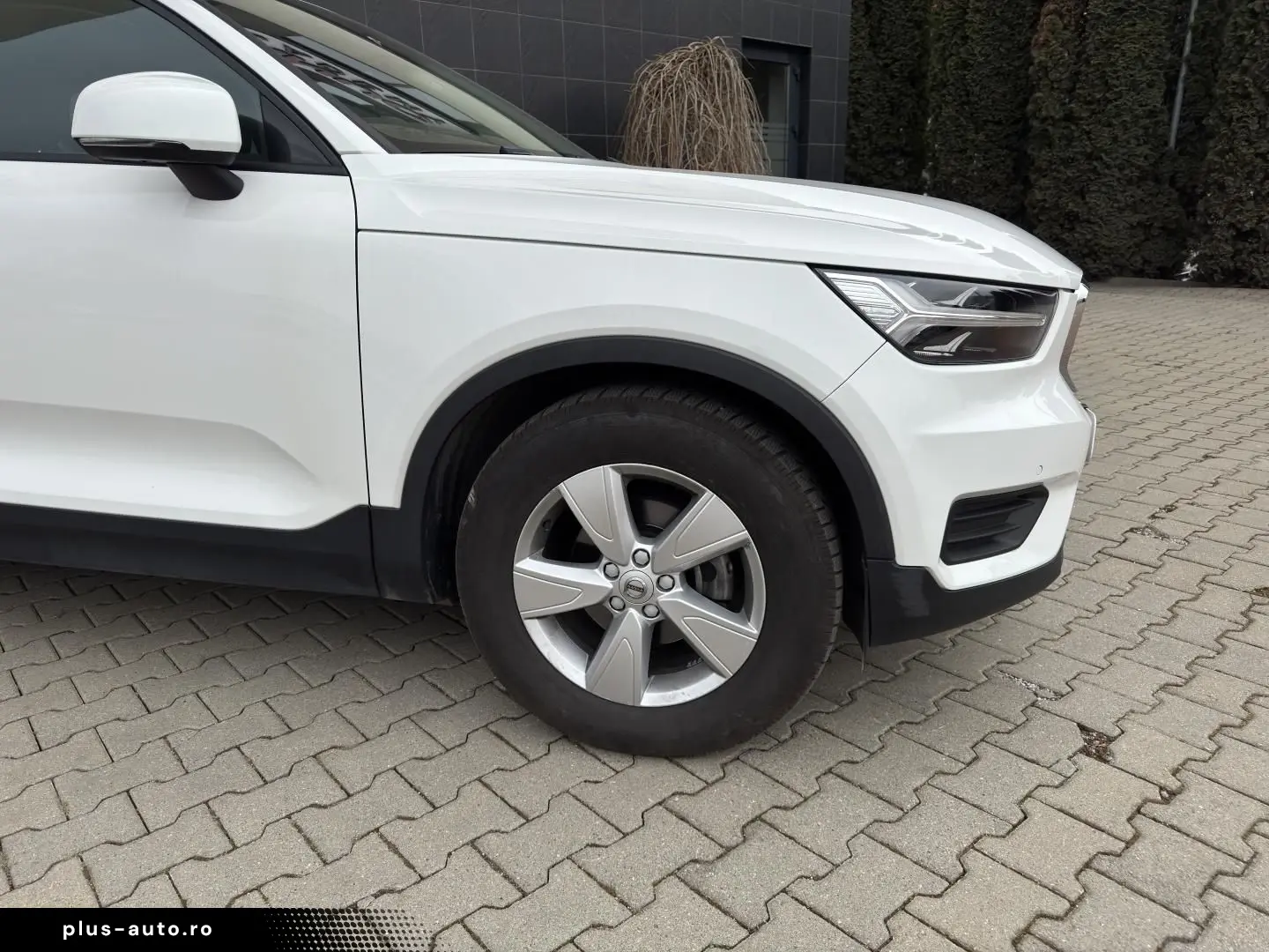 Volvo XC 40 T2 AT8 Momentum