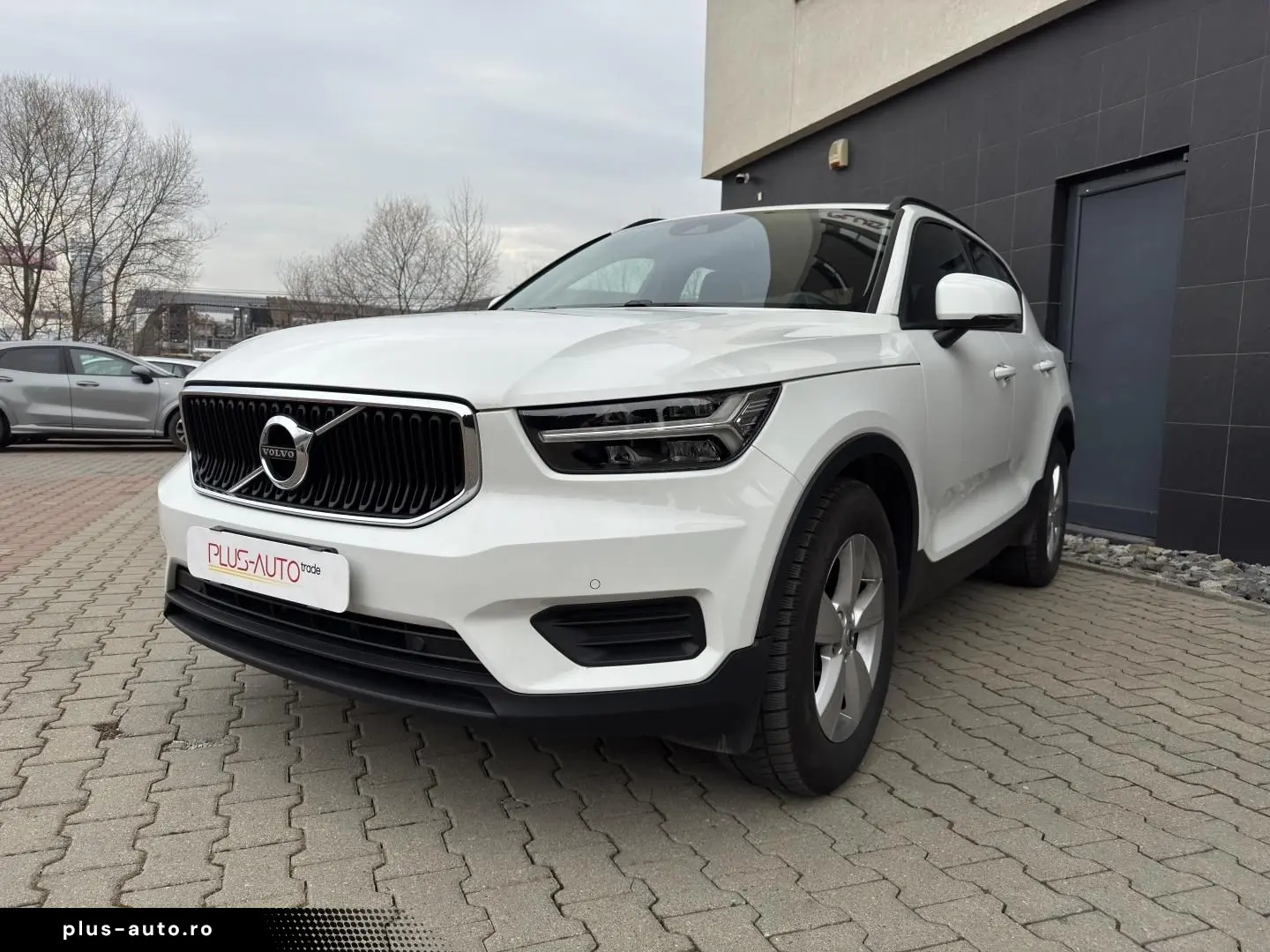 Volvo XC 40 T2 AT8 Momentum