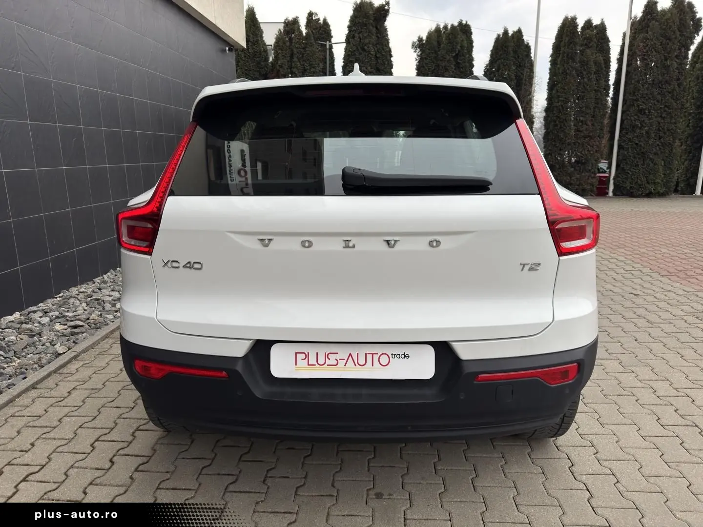 Volvo XC 40 T2 AT8 Momentum