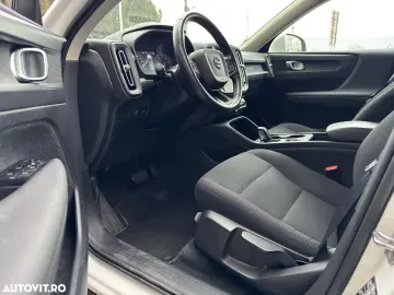 Volvo XC 40 T2 AT8 Momentum