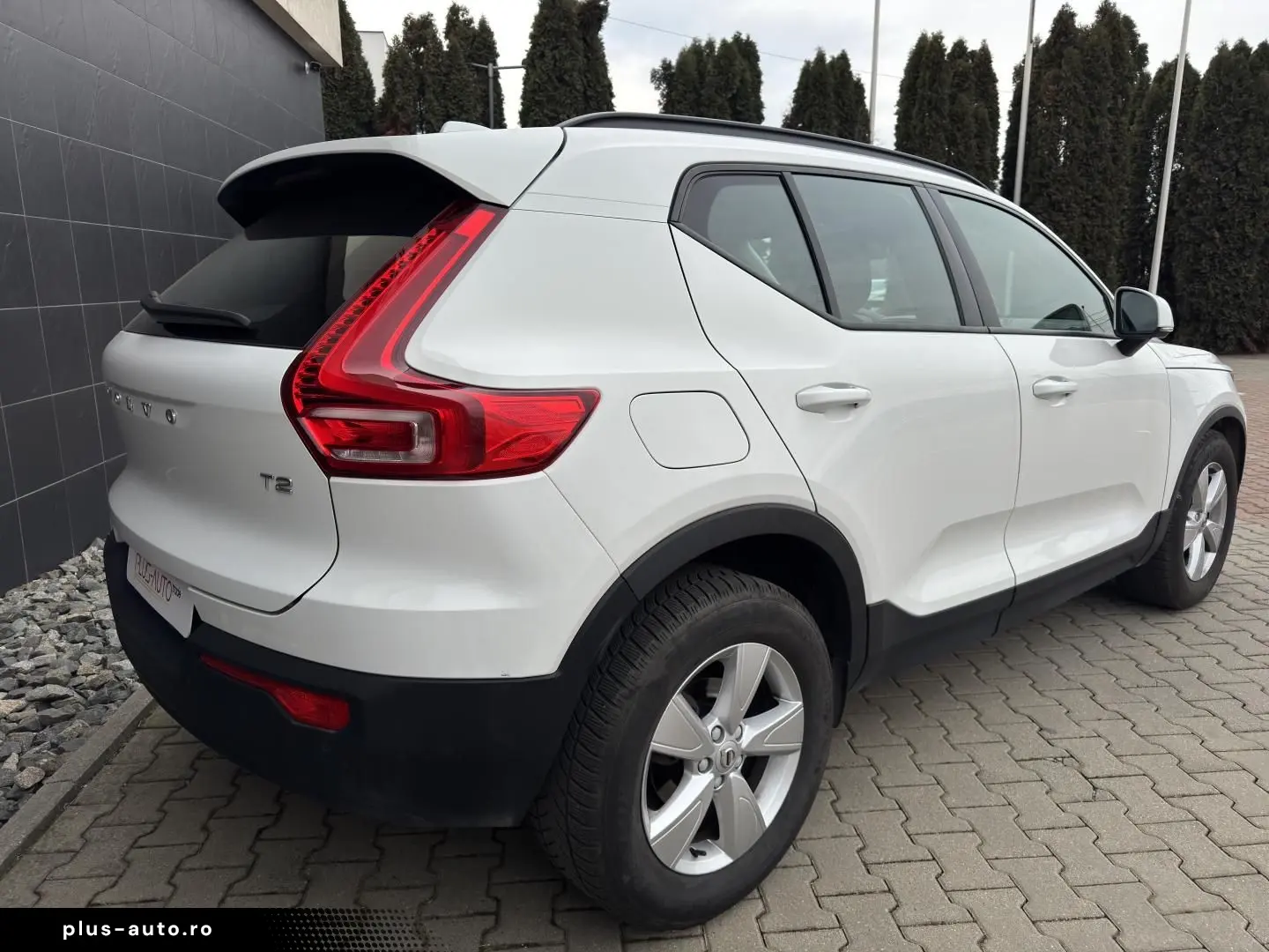 Volvo XC 40 T2 AT8 Momentum