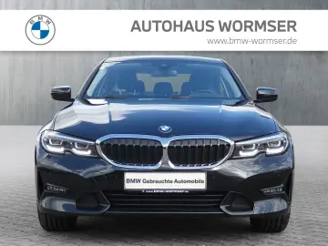 BMW 320i xDrive Limousine Sport Line HiFi DAB LED