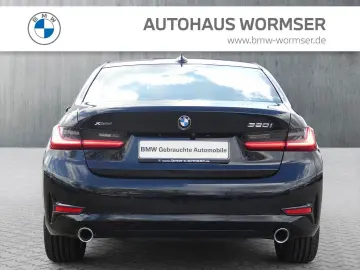 BMW 320i xDrive Limousine Sport Line HiFi DAB LED