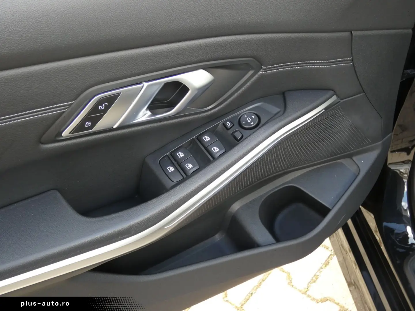 BMW 320i xDrive Limousine Sport Line HiFi DAB LED