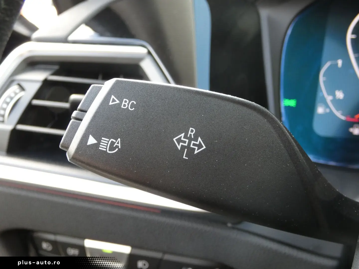 BMW 320i xDrive Limousine Sport Line HiFi DAB LED