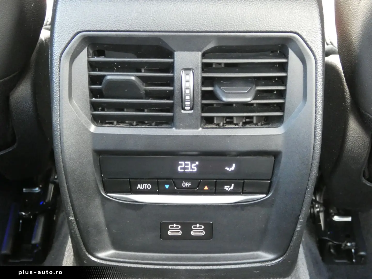 BMW 320i xDrive Limousine Sport Line HiFi DAB LED