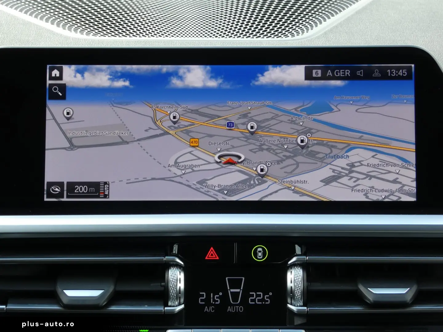 BMW 320i xDrive Limousine Sport Line HiFi DAB LED