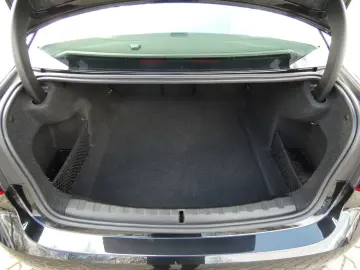 BMW 320i xDrive Limousine Sport Line HiFi DAB LED