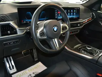 BMW X7 M60