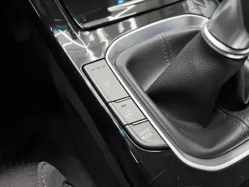 Hyundai i30 1.5 T-GDI 140CP M T MHEV Highway