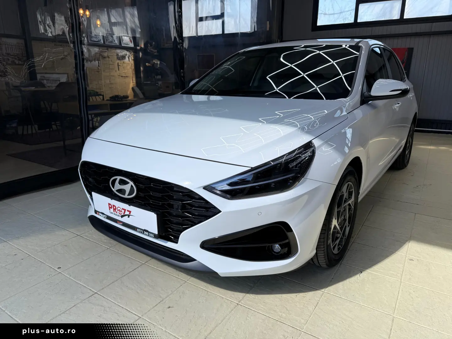 Hyundai i30 1.5 T-GDI 140CP M T MHEV Highway