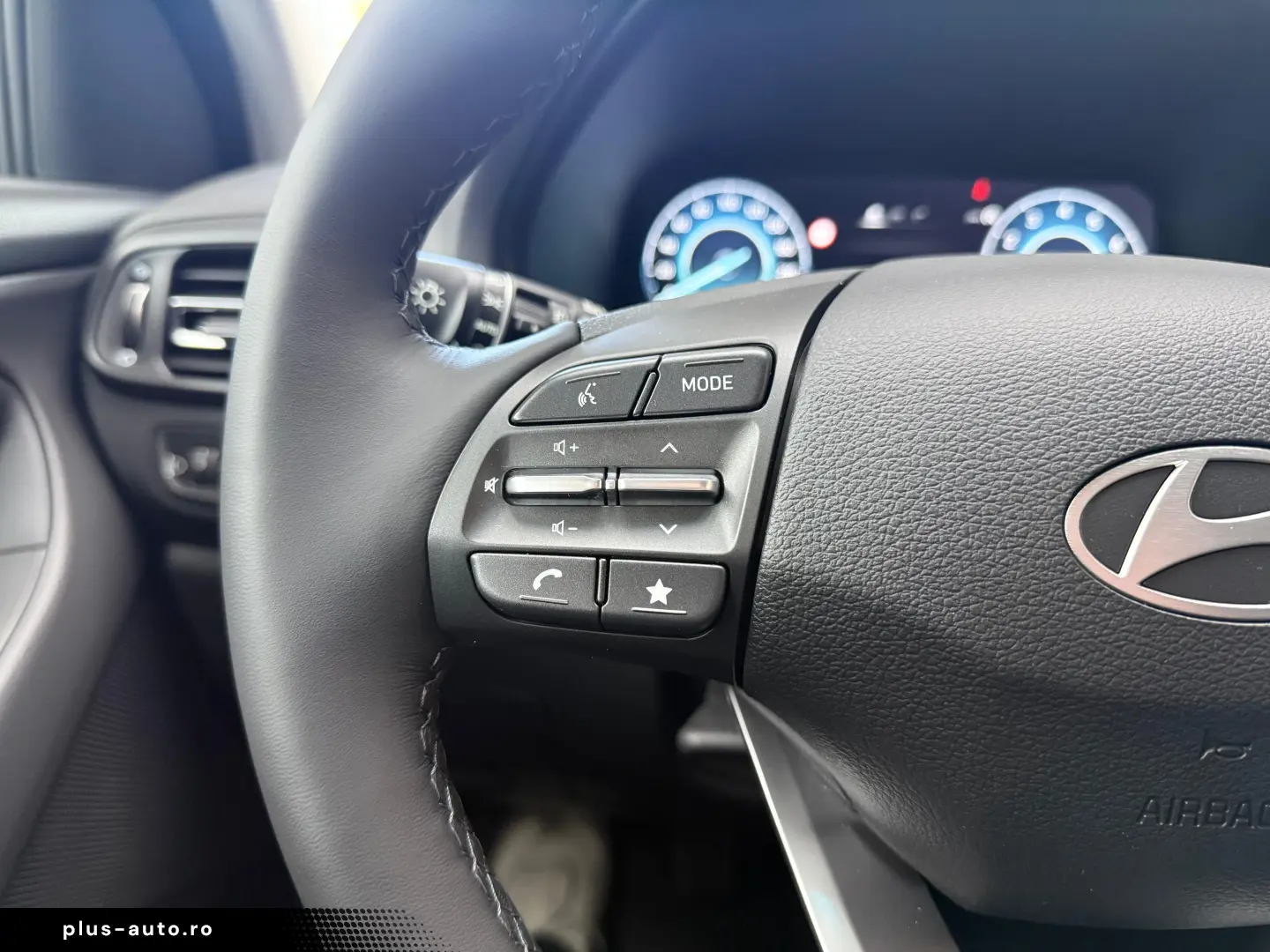 Hyundai i30 1.5 T-GDI 140CP M T MHEV Highway