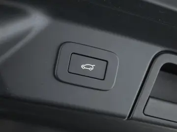 LAND ROVER Range Rover Velar D300 AWD R-Dynamic SE Pano 22