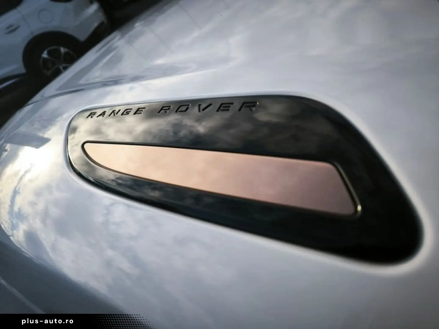 LAND ROVER Land Rover Range Rover Velar 2.0D I4 204CV R-Dyn