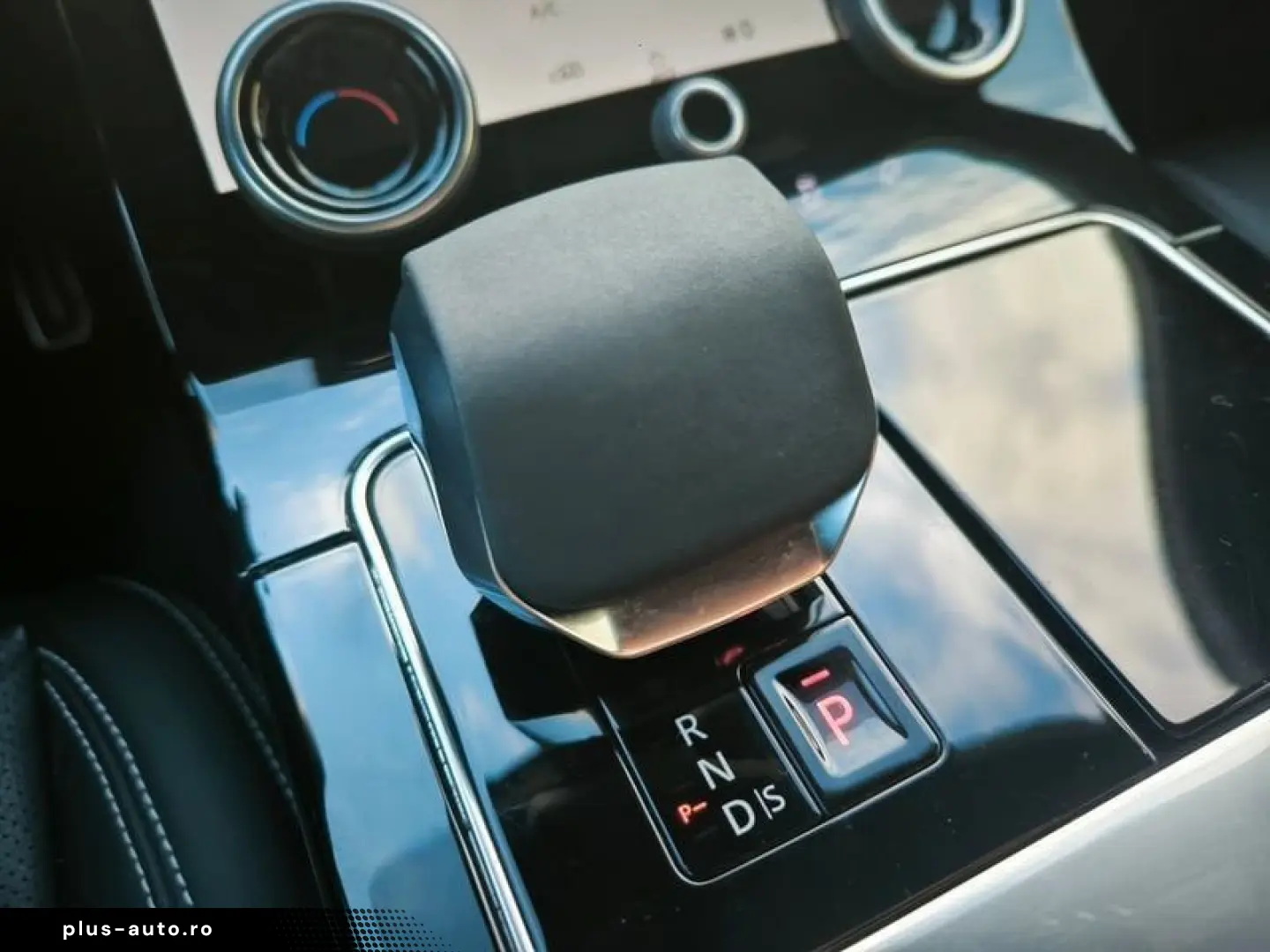 LAND ROVER Land Rover Range Rover Velar 2.0D I4 204CV R-Dyn