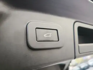 LAND ROVER Land Rover Range Rover Velar 2.0D I4 204CV R-Dyn