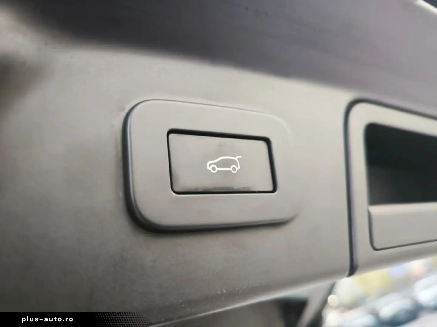 LAND ROVER Land Rover Range Rover Velar 2.0D I4 204CV R-Dyn