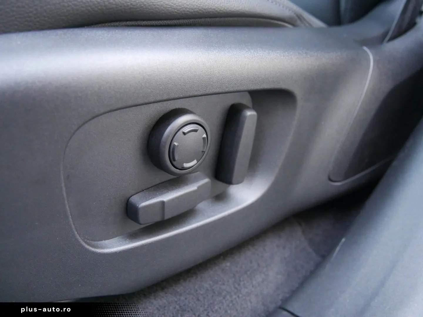 LAND ROVER Range Rover Velar D200 S Pano - 20  - Black Pack