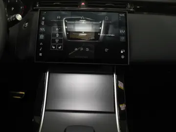 LAND ROVER Range Rover Velar D200 Dynamic SE Black Pack