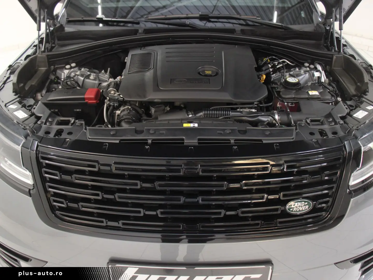 LAND ROVER Range Rover Velar D200 Dynamic SE Black Pack