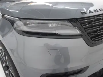 LAND ROVER Range Rover Velar D200 Dynamic SE Black Pack