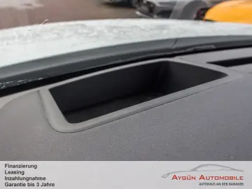 LAND ROVER Range Rover Velar D200 Dynamic SE ACC HUD AHK