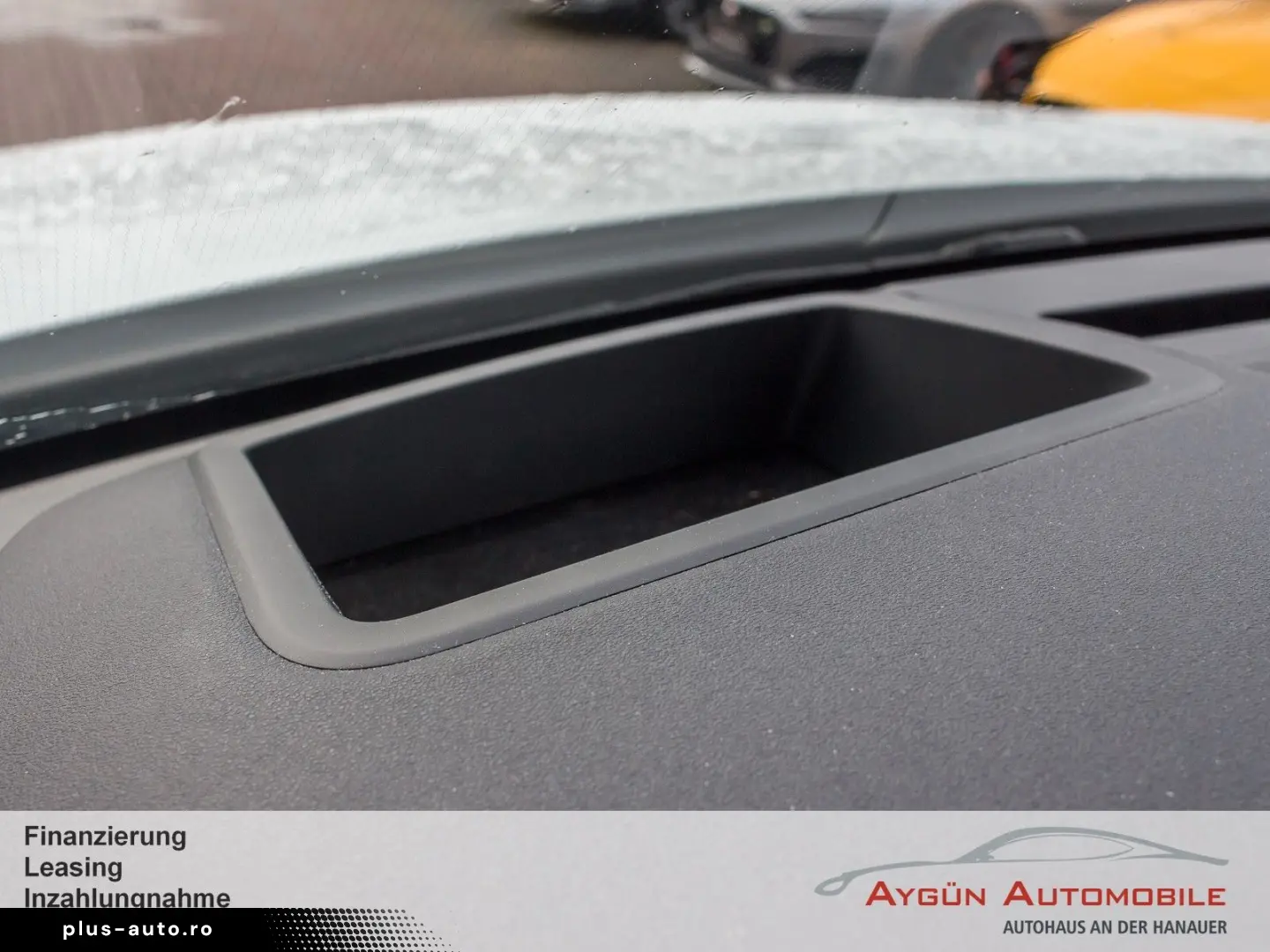 LAND ROVER Range Rover Velar D200 Dynamic SE ACC HUD AHK