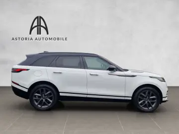 LAND ROVER Range Rover Velar R-Dynamic SE Pano AHK Matrix