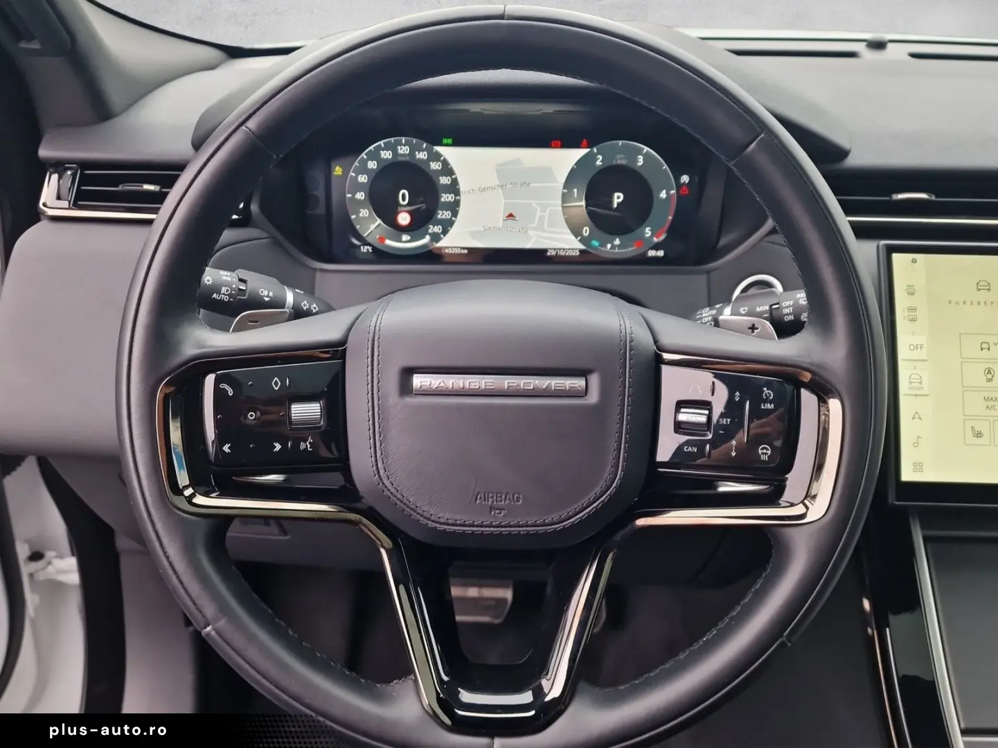 LAND ROVER Range Rover Velar R-Dynamic SE Pano AHK Matrix